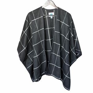 Old Navy Black and White Plaid Shawl Size M-L